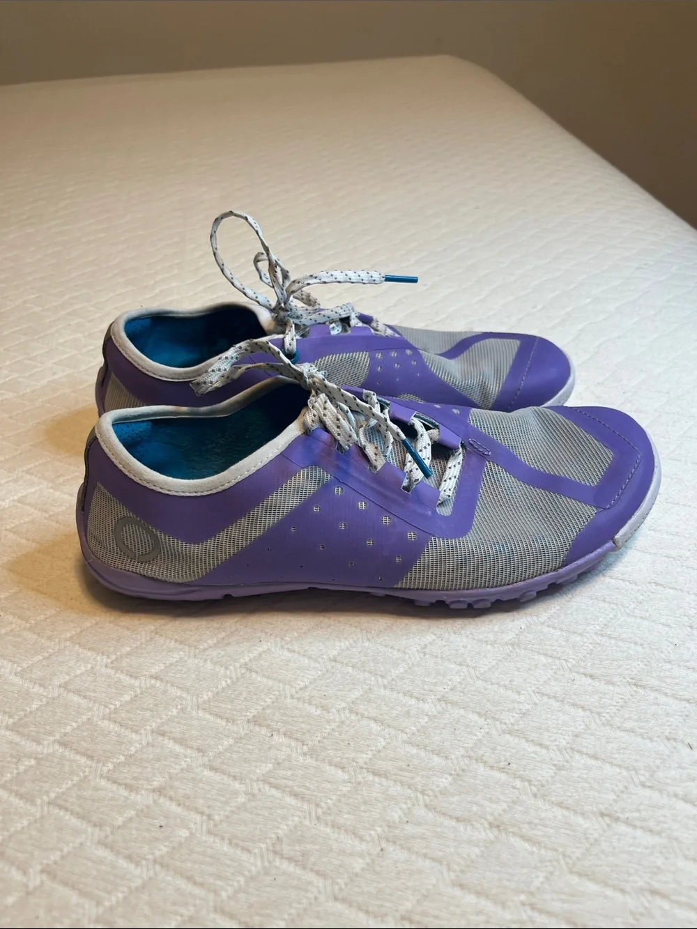Skora Phase-X Women’s Running Lace-Up Sneakers in Purple and Gray, 8.5